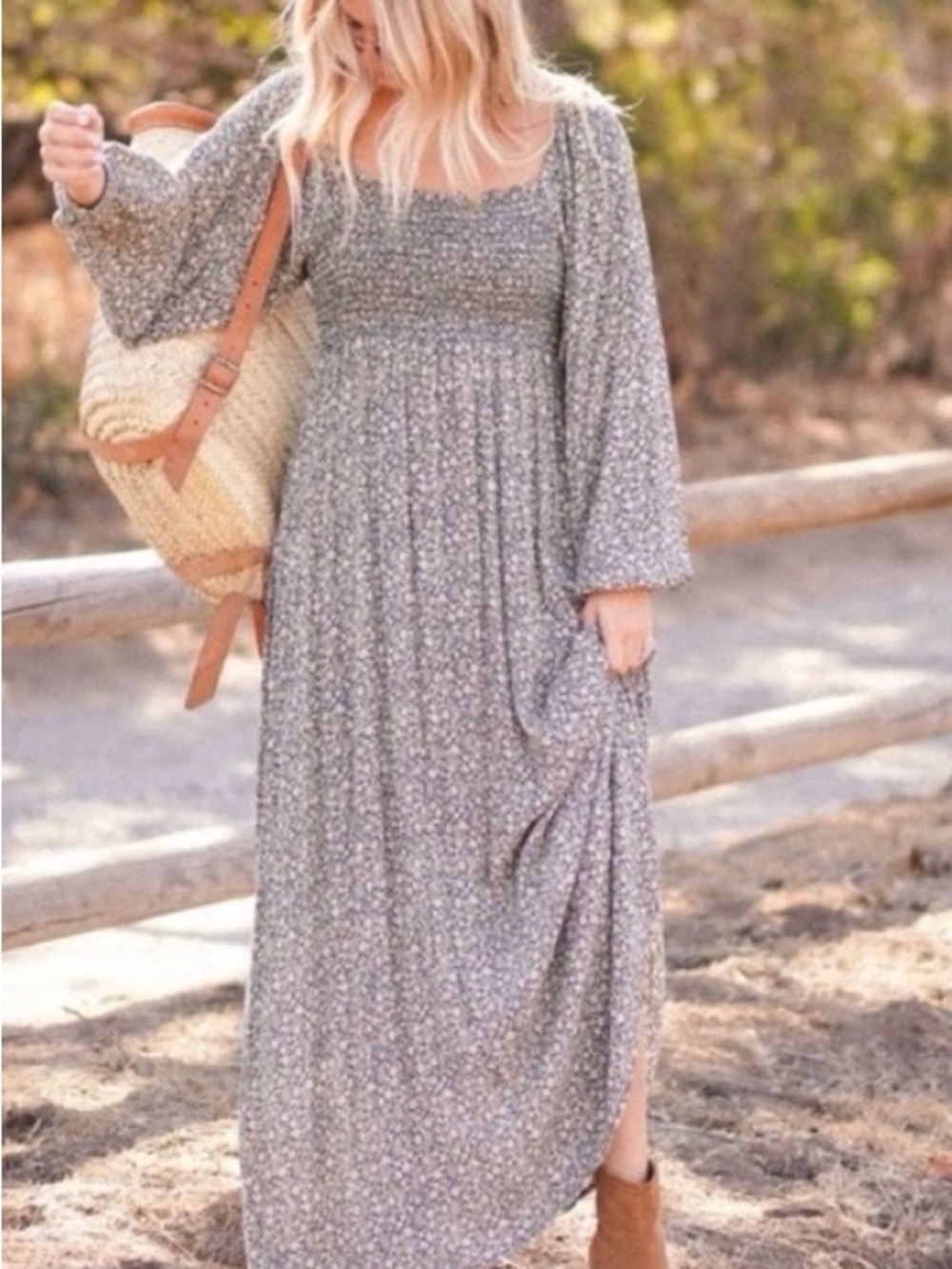 Carly Jean Los Angeles Floral Smocked Maxi Dress Georgie Size L Cottagecore boho